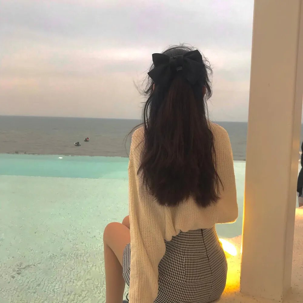 六月灯的三姐妹